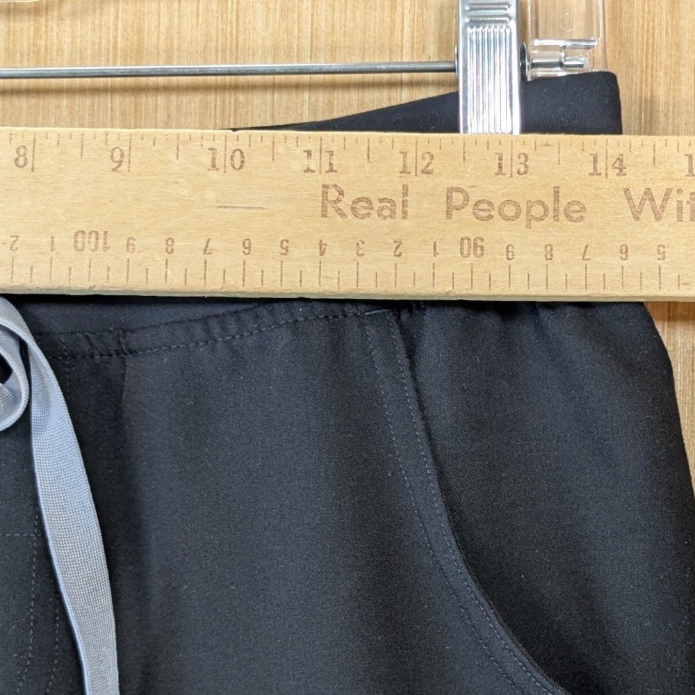 FIGS Kade Cargo Scrub Pants Black Women Small Technical Collection 1000219 - Picture 7 of 10